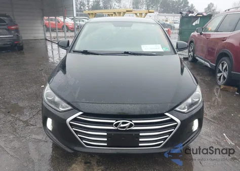 2017 Hyundai Elantra Value Edition z USA, uszkodzony, nr VIN 5NPD84LF6HH129554